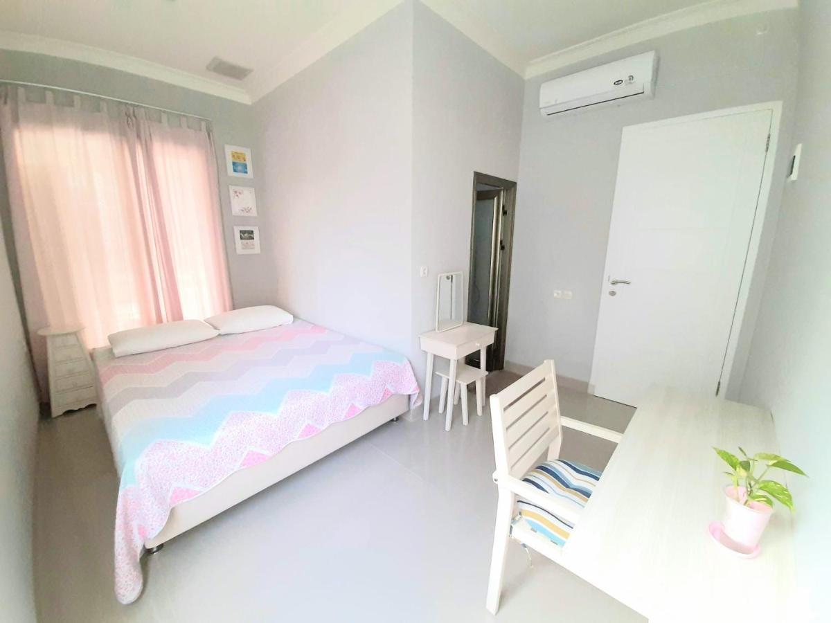Inni Homestay Malang Eksteriør bilde