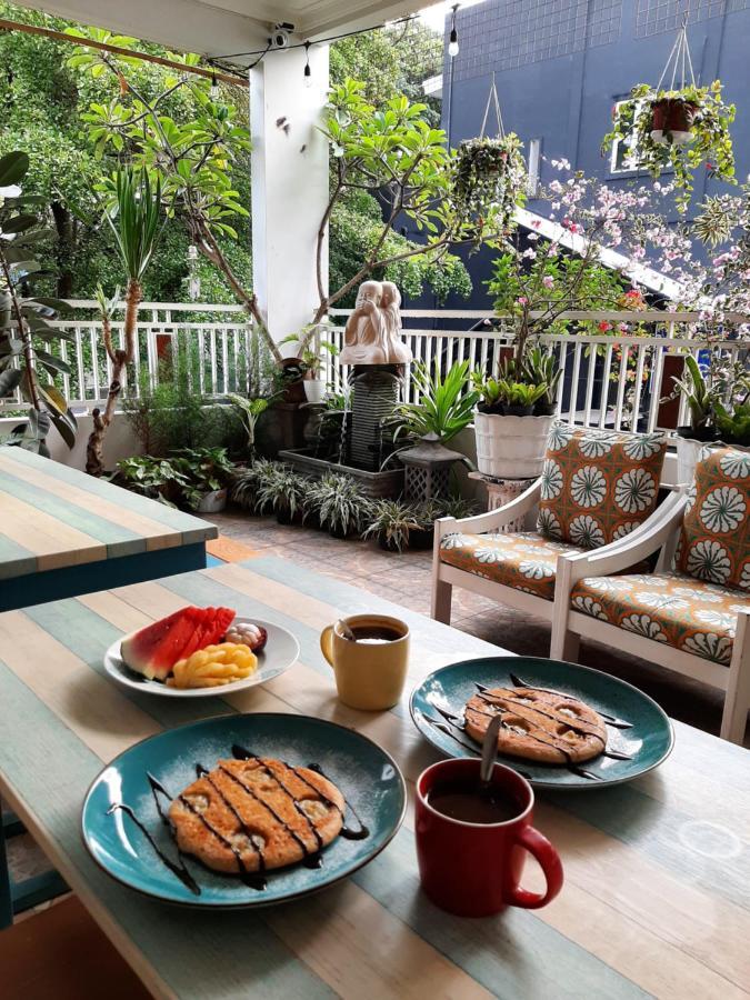 Inni Homestay Malang Eksteriør bilde