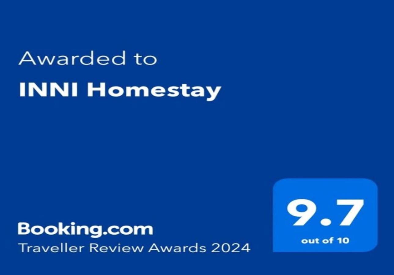 Inni Homestay Malang Eksteriør bilde