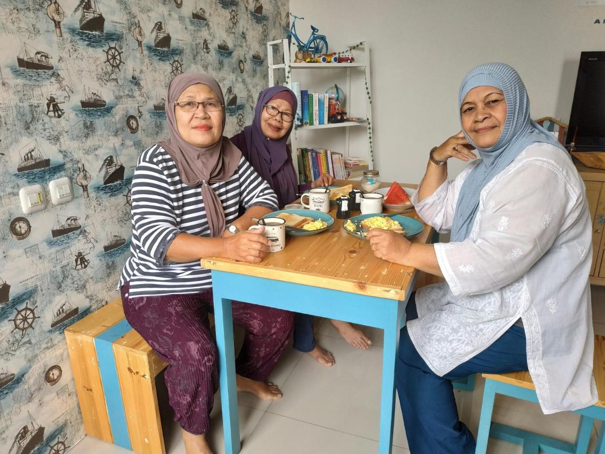 Inni Homestay Malang Eksteriør bilde
